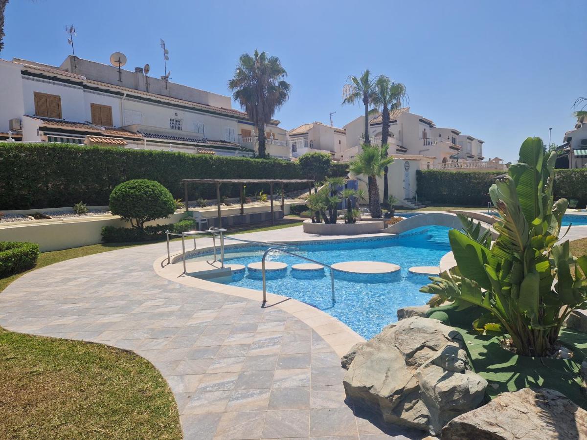 Lovely Apartment Near The Beach In Sunny La Mata Torrevieja Ngoại thất bức ảnh